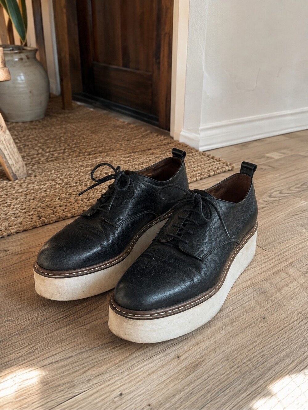 L’Intervalle Genuine Leather Black Platform Oxfords